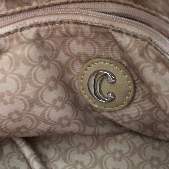 “C” yellow color shoulders Bag - Picture 5 of 14